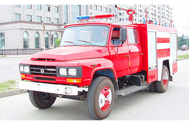 東風140單橋水罐消防車頭部側面圖片