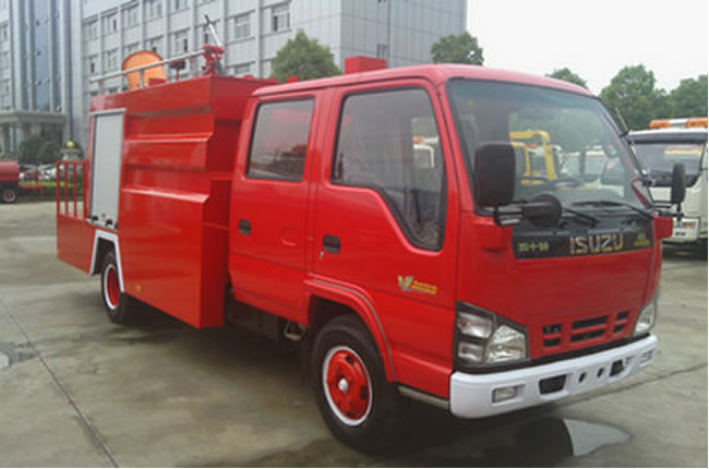五十鈴水罐噴藥消防車臉部左側圖片