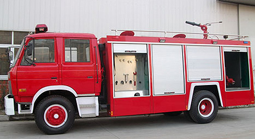 東風153水罐消防車側面展示圖片